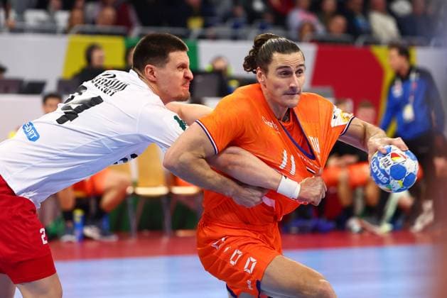 Iso Sluijters Netherlands in duel with Zurab Gavashelishvili Georgia Netherlands vs Georgia, Handball, Men, EHF Euro 2024, Group E, Matchday 1, 11 01 2024 Netherlands vs Georgia, Handball, Men, EHF Euro 2024, Group E, Matchday 1, 11 01 2024 Mannheim Copyright: xEibner-Pressefotox EP_RWS