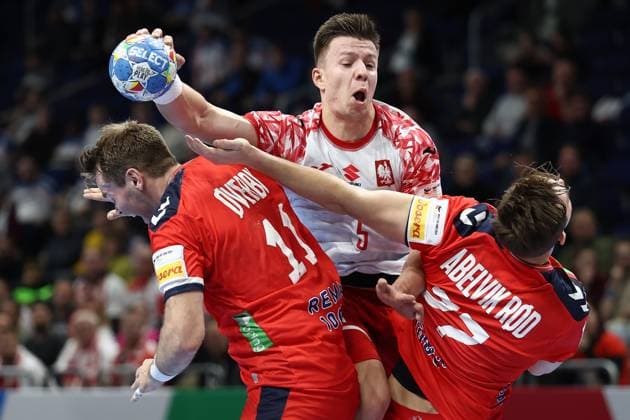2024.01.11 Berlin Pilka reczna Mistrzostwa Europy EHF Euro 2024 Norwegia - Polska N z Michal Olejniczak Foto Piotr Matusewicz PressFocus 2024.01.11 Berlin Men handball EHF Euro 2024 Norway - Poland Michal Olejniczak Credit: Piotr Matusewicz PressFocus 
