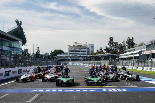Drivers family picture during the 2024 Hankook Mexico City ePrix, 1st meeting of the 2023-24 ABB FIA Formula E World Championship, WM, Weltmeisterschaft on the Autodromo Hermanos Rodriguez from January 11 to 13, in Mexico City, Mexico - 2024 FORMULA E HANKOOK MEXICO CITY ePRIX DPPI Panoramic  03424001__R5_2618