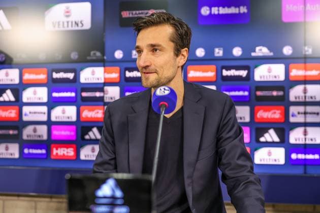 12 01 2024, Football, 2 Bundesliga, Season 2023 2024, Press conference FC Schalke 04, Matthias Tillmann FC Schalke 04 Gelsenkirchen Veltins Arena NRW Germany xRHR PHOTO TRx Copyright: RHR-FOTOx RHR-FOTO TR