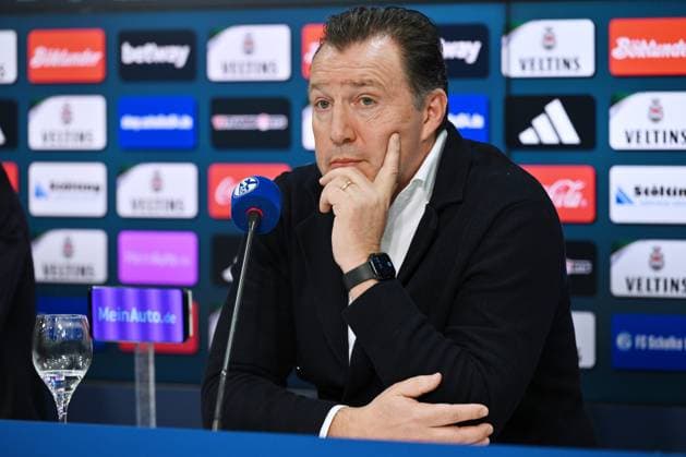 Marc Wilmots Sports Director Schalke 04 12 01 2024, Football, Press conference and media briefing of FC Schalke 04, 2 Bundesliga season 2023 2024 Gelsenkirchen Press room Veltins Arena North Rhine-Westphalia Germany Team2