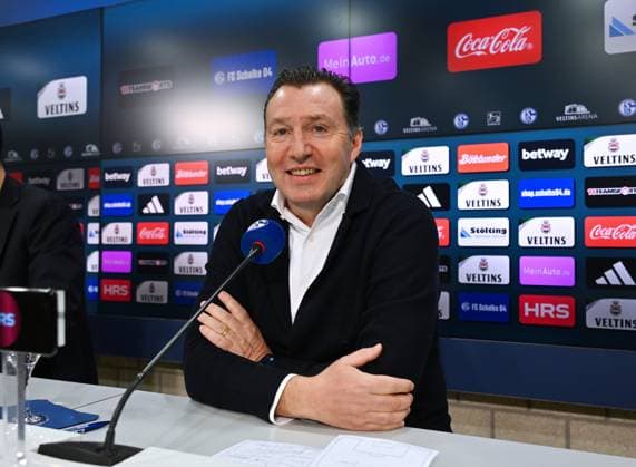 Marc Wilmots Sports Director Schalke 04 12 01 2024, Football, Press conference and media briefing of FC Schalke 04, 2 Bundesliga season 2023 2024 Gelsenkirchen Press room Veltins Arena North Rhine-Westphalia Germany Team2