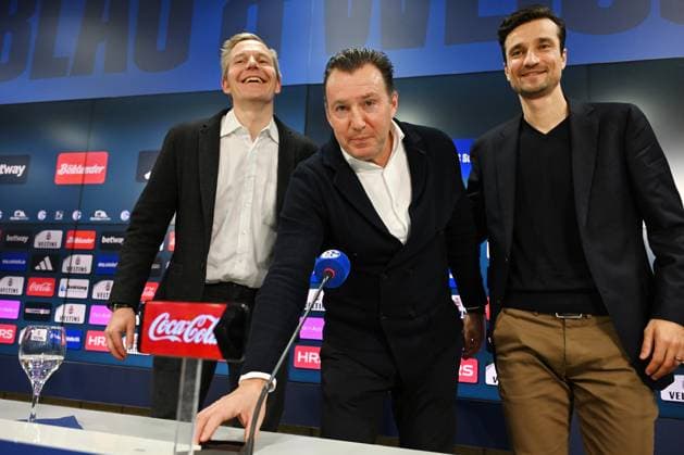 from left , Axel Hefer Chairman of the Supervisory Board FC Schalke 04 , Marc Wilmots Sports Director Schalke 04 , Matthias Tillmann Chairman of the Board FC Schalke 04 12 01 2024, Football, Press conference and media briefing of FC Schalke 04, 2 Bundesliga season 2023 2024 Gelsenkirchen Press room Veltins Arena North Rhine-Westphalia Germany Team2