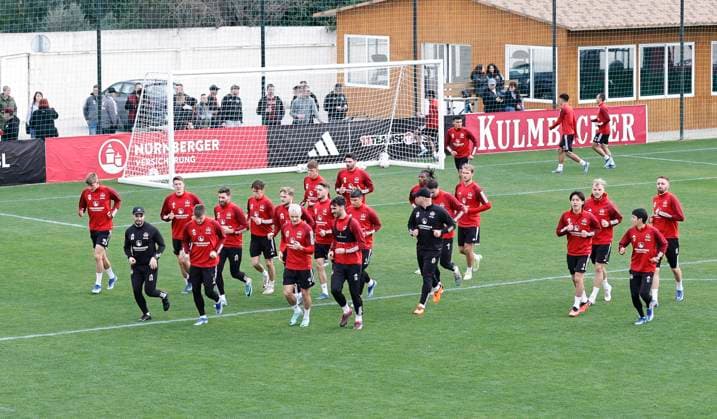 12 01 2024 Soccer 2 Soccer Bundesliga Season 2023 2024 1 FC Nuremberg FCN Club Training Camp Winter Winter Training Camp Marbella Spain Sports Photo Zink DaMa xdaxmax Team Team of the FCN is warming up