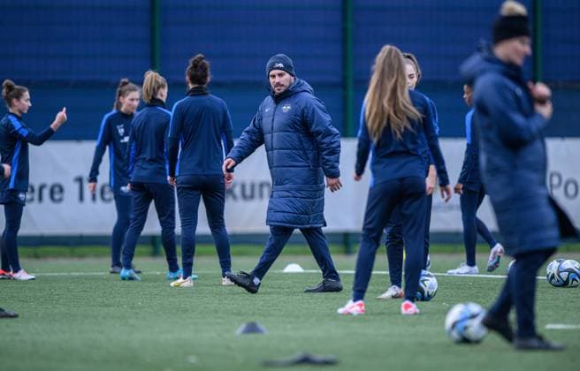 Leipzig Head Coach Coach Saban Uzun Training RB Leipzig Women on January 5, 2024 Red Bull Academy, Leipzig Training RB Leipzig Women