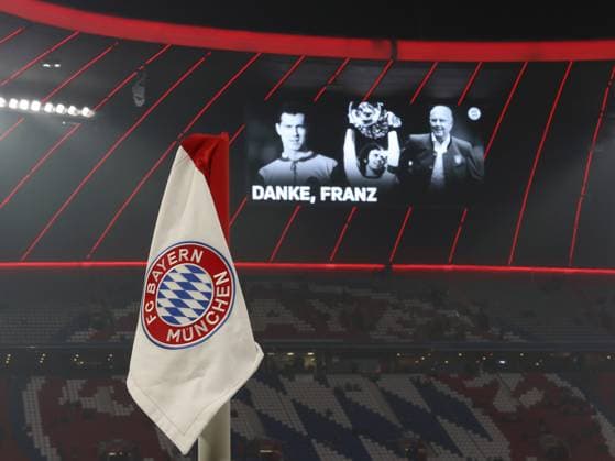 Sport Themen der Woche KW02 Sport Bilder des Tages Fußball 1. Bundesliga 17. Spieltag FC Bayern München - TSG 1899 Hoffenheim am 12.01.2024 in der Allianz Arena in München Der FC Bayern München gedenkt dem verstorbenen Ehrenpräsidenten Franz Beckenbauer auf der Anzeigetafel in der Allianz Arena in München DFL regulations prohibit any use of photographs as image sequences and or quasi-video. *** Soccer 1 Bundesliga 17 Matchday FC Bayern Munich TSG 1899 Hoffenheim on 12 01 2024 at the Allianz Arena in Munich FC Bayern Munich commemorates the late Honorary President Franz Beckenbauer on the scoreboard at the Allianz Arena in Munich DFL regulations prohibit any use of photographs as image sequences and or quasi video xMSx