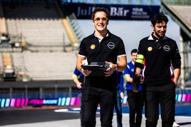 FENESTRAZ Sacha (fra), Nissan Formula E Team, Nissan e-4ORCE 04, trackwalk ambiance during the 2024 Hankook Mexico City ePrix, 1st meeting of the 2023-24 ABB FIA Formula E World Championship, WM, Weltmeisterschaft on the Autodromo Hermanos Rodriguez from January 11 to 13, in Mexico City, Mexico - 2024 FORMULA E HANKOOK MEXICO CITY ePRIX DPPI Panoramic  03424001-TF-097
