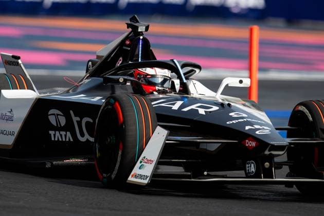 09 EVANS Mitch (nzl), Jaguar TCS Racing, Jaguar I-Type 6, action during the 2024 Hankook Mexico City ePrix, 1st meeting of the 2023-24 ABB FIA Formula E World Championship, WM, Weltmeisterschaft on the Autodromo Hermanos Rodriguez from January 11 to 13, in Mexico City, Mexico - 2024 FORMULA E HANKOOK MEXICO CITY ePRIX DPPI Panoramic  03424001__F_19677