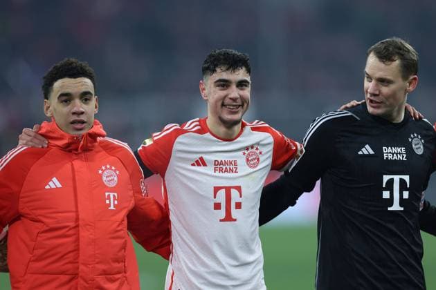 Soccer 1 Bundesliga 17 Matchday FC Bayern Munich TSG 1899 Hoffenheim on 12 01 2024 at the Allianz Arena in Munich Jamal Musiala Munich , left Aleksandar Pavlovic Munich , center Manuel Neuer Munich , right DFL regulations prohibit any use of photographs as image sequences and or quasi video xMSx