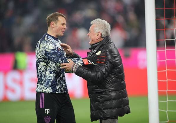 Munich, Germany 12 January 2024 Football, Men, Bundesliga, Season 2023 2024, FC Bayern Munich TSG 1899 Hoffenheim, Allianz Arena Manuel Neuer FC Bayern Munich left with Sepp Maier right, former player FC Bayern Munich, goalkeeper, head, upper body, joking, funny, laughing, joking DFB, DFL regulations prohibit any use of photographs as image sequences and or quasi video