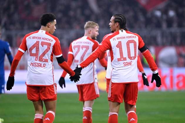 Football, FC Bayern München, Jamal Musiala takes over the number 10 shirt from Leroy Sane - Archive