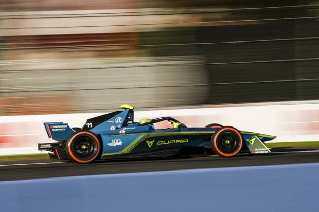 11 DI GRASSI Lucas (bra), ABT CUPRA Formula E Team, Mahindra M9Electro, action during the 2024 Hankook Mexico City ePrix, 1st meeting of the 2023-24 ABB FIA Formula E World Championship, WM, Weltmeisterschaft on the Autodromo Hermanos Rodriguez from January 11 to 13, in Mexico City, Mexico - 2024 FORMULA E HANKOOK MEXICO CITY ePRIX DPPI Panoramic  03424001__B3_2369_1