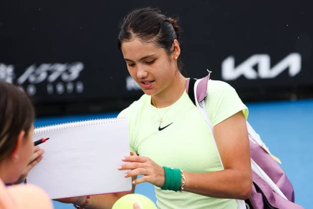 January 13, 2024, Melbourne, Victoria, Australia: MELBOURNE, AUSTRALIA - JANUARY 13: Emma Raducanu of United Kingdom meets fans after a practice session ahead of the 2024 Australian Open at Melbourne Park on January 13, 2024 in Melbourne, Australia. Melbourne Australia - ZUMAp121 20240113_zsp_p121_009 Copyright: xChrisxPutnamx