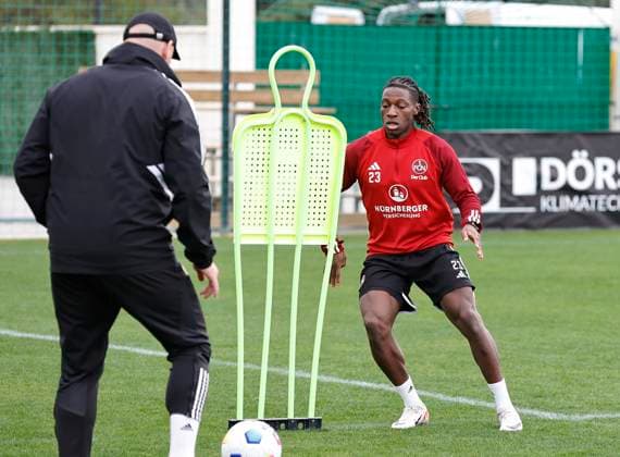 13 01 2024 Soccer 2 Soccer Bundesliga Season 2023 2024 1 FC Nuremberg FCN Club Training Camp Winter Winter Training Camp Marbella Spain Sports Photo Zink DaMa xdaxmax Rafael Pollack Athletics and Rehab Coach 1 FC Nuremberg FCN Joseph Hungbo 23, 1 FC Nuremberg FCN