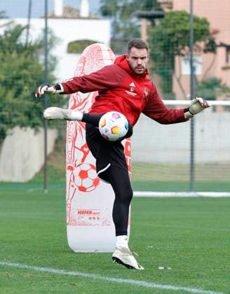 13 01 2024 Soccer 2 Soccer Bundesliga Season 2023 2024 1 FC Nuremberg FCN Club Training Camp Winter Winter Training Camp Marbella Spain Sports Photo Zink DaMa xdaxmax Christian Mathenia 26, 1 FC Nuremberg FCN with shot