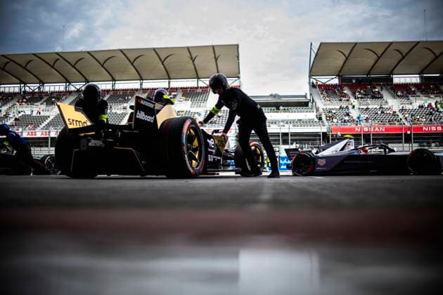 25 VERGNE Jean-Eric (fra), DS Penske, DS E-Tense FE23, pitlane, ambiance during the 2024 Hankook Mexico City ePrix, 1st meeting of the 2023-24 ABB FIA Formula E World Championship, WM, Weltmeisterschaft on the Autodromo Hermanos Rodriguez from January 11 to 13, in Mexico City, Mexico - 2024 FORMULA E HANKOOK MEXICO CITY ePRIX DPPI Panoramic  03424001-TF-284
