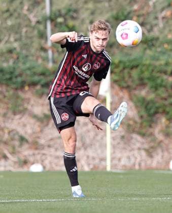 13 01 2024 Soccer season 2023 2024 test match friendly match preparation match Karlsruher SC KSC 1 FC Nürnberg Nuernberg FCN Club Sportfoto Zink DaMa xdaxmax Tim Handwerker 29, 1 FC Nürnberg FCN clipping single image