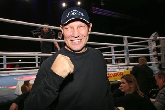 Sport Themen der Woche KW02 Sport Bilder des Tages Boxen: SES Boxgala, Berlin, 13.01.2024 Axel Schulz Torsten Helmke Berlin Germany *** Boxing SES Boxgala, Berlin, 13 01 2024 Axel Schulz Torsten Helmke Berlin Germany