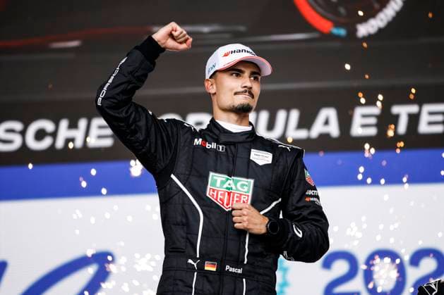 WEHRLEIN Pascal (ger), TAG HEUER Porsche Formula E Team, Porsche 99X Electric, portrait victory celebration podium, during the 2024 Hankook Mexico City ePrix, 1st meeting of the 2023-24 ABB FIA Formula E World Championship, WM, Weltmeisterschaft on the Autodromo Hermanos Rodriguez from January 11 to 13, in Mexico City, Mexico - 2024 FORMULA E HANKOOK MEXICO CITY ePRIX DPPI Panoramic  03424001__R5_3995
