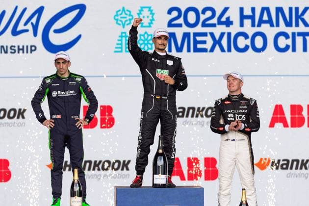 WEHRLEIN Pascal (ger), TAG HEUER Porsche Formula E Team, Porsche 99X Electric, portrait CASSIDY Nick (nzl), Jaguar TCS Racing, Jaguar I-Type 6, portrait BUEMI Sebastien (swi), Envision Racing, Jaguar I-Type 6, portrait during the 2024 Hankook Mexico City ePrix, 1st meeting of the 2023-24 ABB FIA Formula E World Championship, WM, Weltmeisterschaft on the Autodromo Hermanos Rodriguez from January 11 to 13, in Mexico City, Mexico - 2024 FORMULA E HANKOOK MEXICO CITY ePRIX DPPI Panoramic  03424001_JFR62591