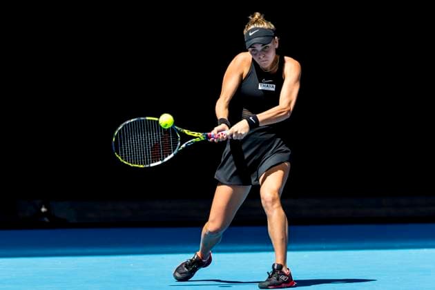 MELBOURNE, VIC - JANUARY 14: Sara Bejlek of the Czech Republic in action during Round 1 of the 2024 Australian Open on January 14 2024, at Melbourne Park in Melbourne, Australia. (Photo by Jason Heidrich Icon Sportswire) TENNIS: JAN 14 Australian Open EDITORIAL USE ONLY Icon240114030