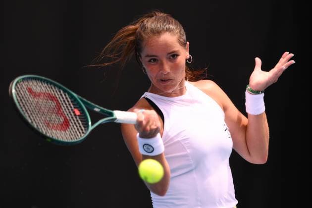 Jodie Burrage (GBR) in action during her first round match Australian Open, Day One, Tennis, Melbourne Park, Melbourne, Australia - 14 Jan 2024  Copyright: xJamesxGourley Shutterstockx 14297568cu