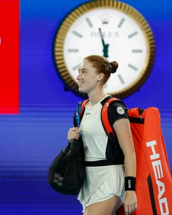 Ella Seidel enters the court, Australian Open 2024, Melbourne Park, Melbourne, Victoria, Australia Copyright: xJuergenxHasenkopfx