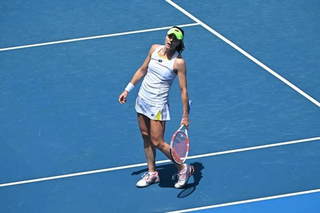 2024 Australian Open - Melbourne Alize Cornet (FRA) during her first round match at the 2024 Australian Open at Melbourne Park in Melbourne, AUSTRALIA, on January 14, 2024. Photo by Corinne Dubreuil ABACAPRESS.COM Melbourne Australia  Copyright: xDubreuilxCorinne ABACAx