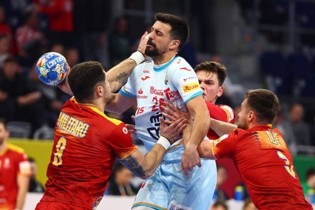 Robert Mihai Militaru Romania , Inaki Pecina Tome Spain and Gabriel Cristian Ilie Romania in a duel with Agustin Casado Marcelo Spain Romania vs Spain, Handball, Men, EHF Euro 2024, Group B, Match day 2, 14 01 2024 Romania vs Spain, Handball, Men, EHF Euro 2024, Group B, Match day 2, 14 01 2024 Mannheim Copyright: xEibner-Pressefotox EP_RWS