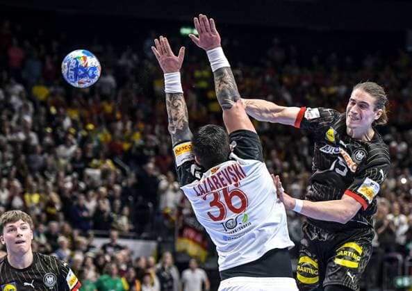 14 01 2024, xlakx, Handball EHF Handball EM 2024, North Macedonia Germany emspor, v l Nils Lichtlein Germany 3 ,Milan Lazarevski North Macedonia 36 ,Juri Knorr Germany 15 , zum Wurf Berlin
