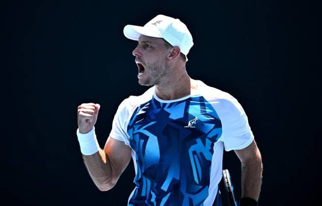 TENNIS AUSTRALIAN OPEN, James Duckworth of Australia reacts during his first round match against Luca Van Assche of France on Day 2 of the 2024 Australian Open at Melbourne Park in Melbourne, Monday, January 15, 2024. ( NO ARCHIVING, EDITORIAL USE ONLY, NO USE IN BOOKS WITHOUT CONSENT MELBOURNE VICTORIA AUSTRALIA  Copyright: xLUKASxCOCHx 20240115001889176037
