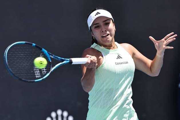 Camila Osorio, COL, during first round of 2024 Australian Open in Melbourne, 15 01 2023