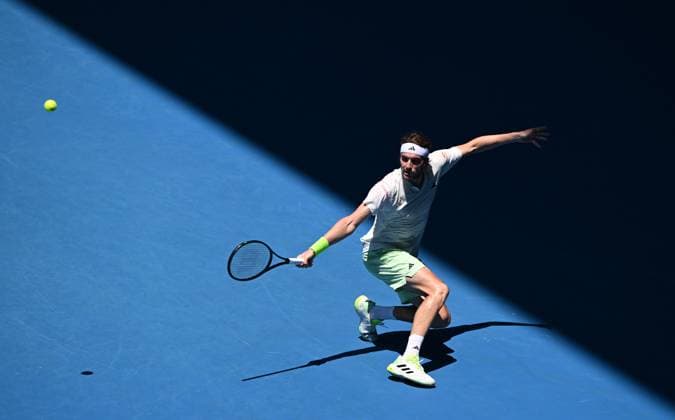 TENNIS AUSTRALIAN OPEN, Stefanos Tsitsipas of Greece returns during his first round match against Zizou Bergs of Belgium on Day 2 of the 2024 Australian Open at Melbourne Park in Melbourne, Monday, January 15, 2024. ( NO ARCHIVING, EDITORIAL USE ONLY, NO USE IN BOOKS WITHOUT CONSENT MELBOURNE VICTORIA AUSTRALIA  Copyright: xJOELxCARRETTx 20240115001889212730