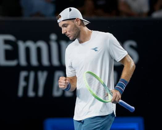 Jan Lennard Struff GER makes a fist and cheers,cheers,joy,emotion, Australian Open 2024, Melbourne Park, Melbourne, Victoria, Australia Copyright: xJuergenxHasenkopfx