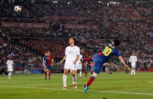 Champions League Soccer Final Barcelona v Manchester United, ManU MAY 27 Barcelona s Lionel Messi scoring his goal..Champions League Final..Barcelona v Manchester United..27th May, 2009.(Credit Image: Â David Klein Sportimage Cal Media) UK EDITORIAL USE ONLY Copyright: xx 20090527_zaf_si1_010.jpg DavidxKleinx csmphoto241935
