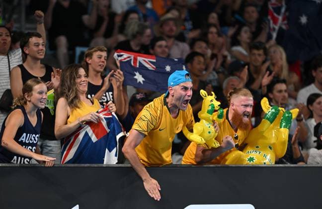 TENNIS AUSTRALIAN OPEN, Spectators cheer on Rinky Hijikata of Australia during his first round match against Jan-Lennard Struff of Germany on Day 2 of the 2024 Australian Open at Melbourne Park in Melbourne, Monday, January 15, 2024. ( NO ARCHIVING, EDITORIAL USE ONLY, NO USE IN BOOKS WITHOUT CONSENT MELBOURNE VICTORIA AUSTRALIA  Copyright: xLUKASxCOCHx 20240115001889318318