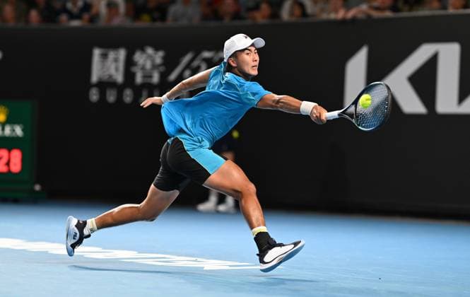 TENNIS AUSTRALIAN OPEN, Rinky Hijikata of Australia returns during his first round match against Jan-Lennard Struff of Germany on Day 2 of the 2024 Australian Open at Melbourne Park in Melbourne, Monday, January 15, 2024. ( NO ARCHIVING, EDITORIAL USE ONLY, NO USE IN BOOKS WITHOUT CONSENT MELBOURNE VICTORIA AUSTRALIA  Copyright: xLUKASxCOCHx 20240116001889335233