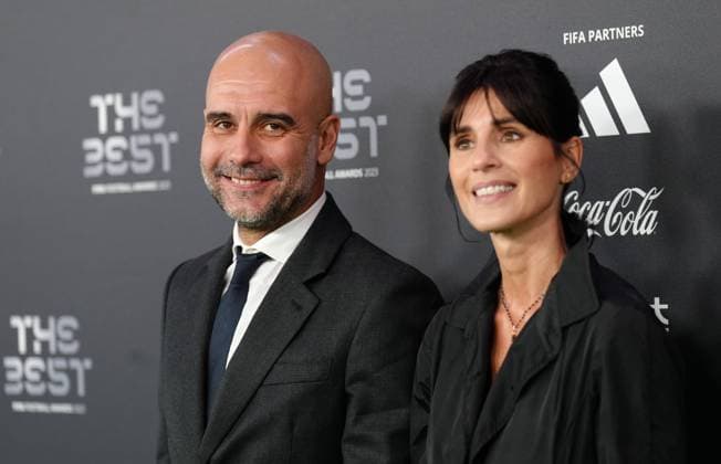 Football, Pep Guardiola and wife Cristina Serra separate, archive pictures