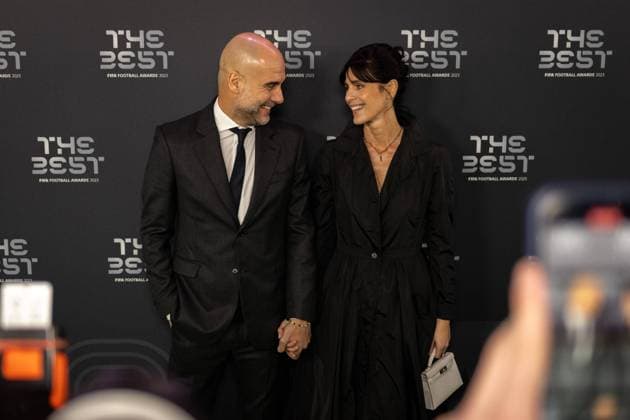 London, England, 15 January 2024: Pep Guardiola (Manchester City manager) and Cristina Serra arrive during the FIFA Best Awards 2024 in London, England. (Pedro Porru SPP) Copyright: xPedroxPorrux xSPPx spp-en-PePoSp-HE5A5919