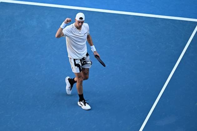 TENNIS AUSTRALIAN OPEN, Thanasi Kokkinakis of Australia celebfrates taking the first set during his round 1 match against Sebastian Ofner of Austria on Day 3 of the 2024 Australian Open at Melbourne Park in Melbourne, Tuesday, January 16, 2024. ( NO ARCHIVING, EDITORIAL USE ONLY, NO USE IN BOOKS WITHOUT CONSENT MELBOURNE VICTORIA AUSTRALIA  Copyright: xJAMESxROSSx 20240116001889653192