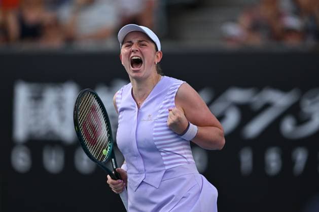 Sport Bilder des Tages TENNIS AUSTRALIAN OPEN, Jelena Ostapenko of Latvia celebrates winning the first set during her round 1 match against Kimberly Birrell of Australia on Day 3 of the 2024 Australian Open at Melbourne Park in Melbourne, Tuesday, January 16, 2024. ( NO ARCHIVING, EDITORIAL USE ONLY, NO USE IN BOOKS WITHOUT CONSENT MELBOURNE VICTORIA AUSTRALIA  Copyright: xLUKASxCOCHx 20240116001889663793