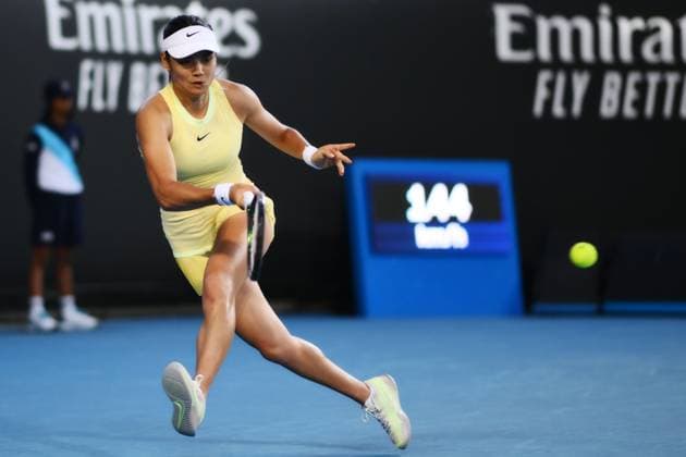 Emma Raducanu (GBR) during her first round match Australian Open, Day Three, Tennis, Melbourne Park, Melbourne, Australia - 16 Jan 2024  Copyright: xJamesxGourley Shutterstockx 14297584ea