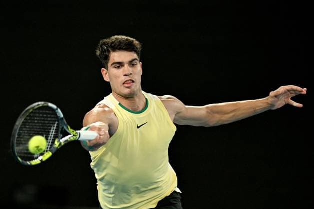 TENNIS AUSTRALIAN OPEN, Carlos Alcaraz of Spain in action during his round 1 match against Richard Gasquet of France on Day 3 of the 2024 Australian Open at Melbourne Park in Melbourne, Tuesday, January 16, 2024. ( NO ARCHIVING, EDITORIAL USE ONLY, NO USE IN BOOKS WITHOUT CONSENT MELBOURNE VICTORIA AUSTRALIA  Copyright: xLUKASxCOCHx 20240116001889717051