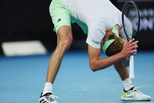 Sport Bilder des Tages Alexander Zverev (GER) during his first round match Australian Open, Day Three, Tennis, Melbourne Park, Melbourne, Australia - 16 Jan 2024  Copyright: xEllaxLing Shutterstockx 14297583y