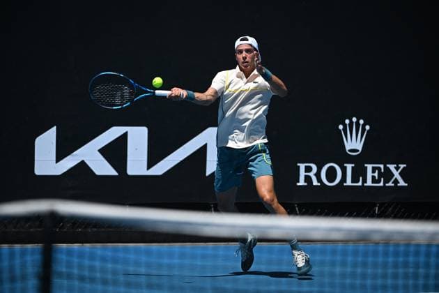 2024 Australian Open - Melbourne Arthur Cazaux (FRA) during his first round match at the 2024 Australian Open at Melbourne Park in Melbourne, AUSTRALIA, on January 16, 2024. Photo by Corinne Dubreuil ABACAPRESS.COM Melbourne Australia  Copyright: xDubreuilxCorinne ABACAx