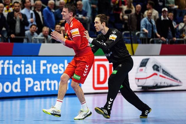 Andy Schmid Switzerland, 02 with Nikola Portner Switzerland, 16 GER, North Macedonia vs Switzerland, Handball, Men, EHF Euro 2024, Group A, Matchday 3, 16 01 2024 GER, North Macedonia vs Switzerland, Handball, Men, EHF Euro 2024, Group A, Matchday 3, 16 01 2024 Berlin Copyright: xEibnerxPressefoto MarcelxvonxFehrnx EP_MFN