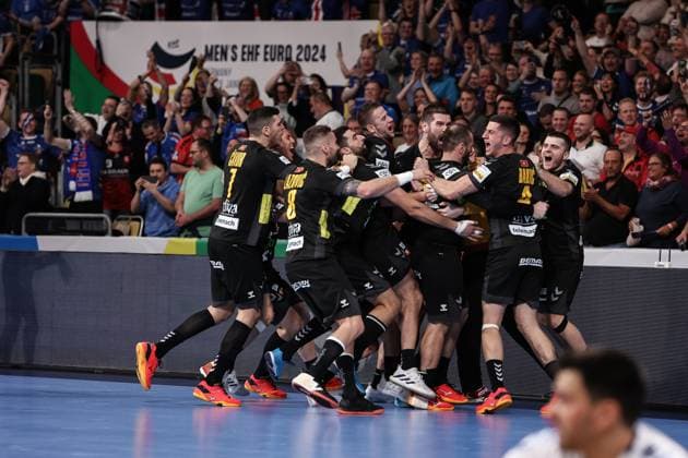 MENS EHF EURO 2024 Serbia Montenegro 16 01 2024 Boundless jubilation of the Montenegrins after their victory against Serbia in the final group match Nemanja GRBOVIC MNE 90 Joy Happy Copyright: xBEAUTIFULxSPORTS Goldbergx