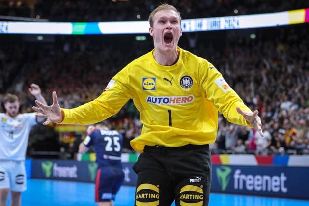 16 01 2024, EHF EURO 2024, European Mens Handball Championship, Mercedes Benz Arena in Berlin, Germany France Goalkeeper David Späth Germany cheers after saving a seven-meter penalty Berlin Germany