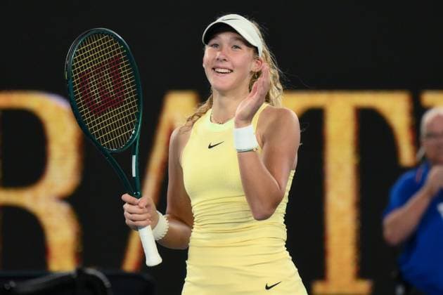Sport Bilder des Tages Mirra Andreeva celebrates winning her second round match Australian Open, Day Four, Tennis, Melbourne Park, Melbourne, Australia - 17 Jan 2024  Copyright: xJamesxGourley Shutterstockx 14297589au