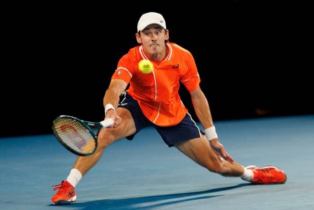 January 17, 2024: 10th seed ALEX DE MINAUR of Australia in action against Matteo Arnaldi of Italy on Rod Laver Arena in a Men s Singles 2nd round match on day 4 of the 2024 Australian Open in Melbourne, Australia. Cal Media USA - ZUMAc04_ 20240117_faf_c04_010 Copyright: xSydneyxLowx